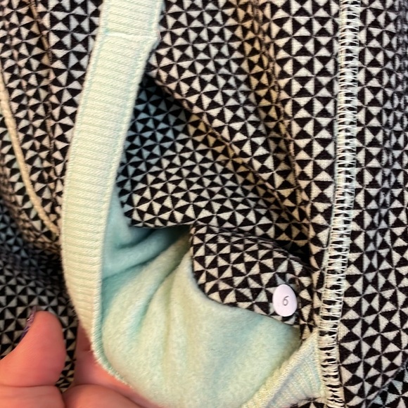 Lululemon Scuba Hoodie Stretch (Lined Hood)
Double Diamond Fresh Teal size 6 - Picture 4 of 16